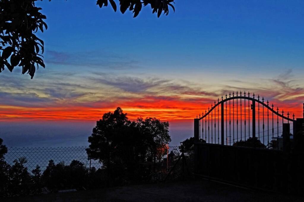 Casa El Nisperero Holiday home